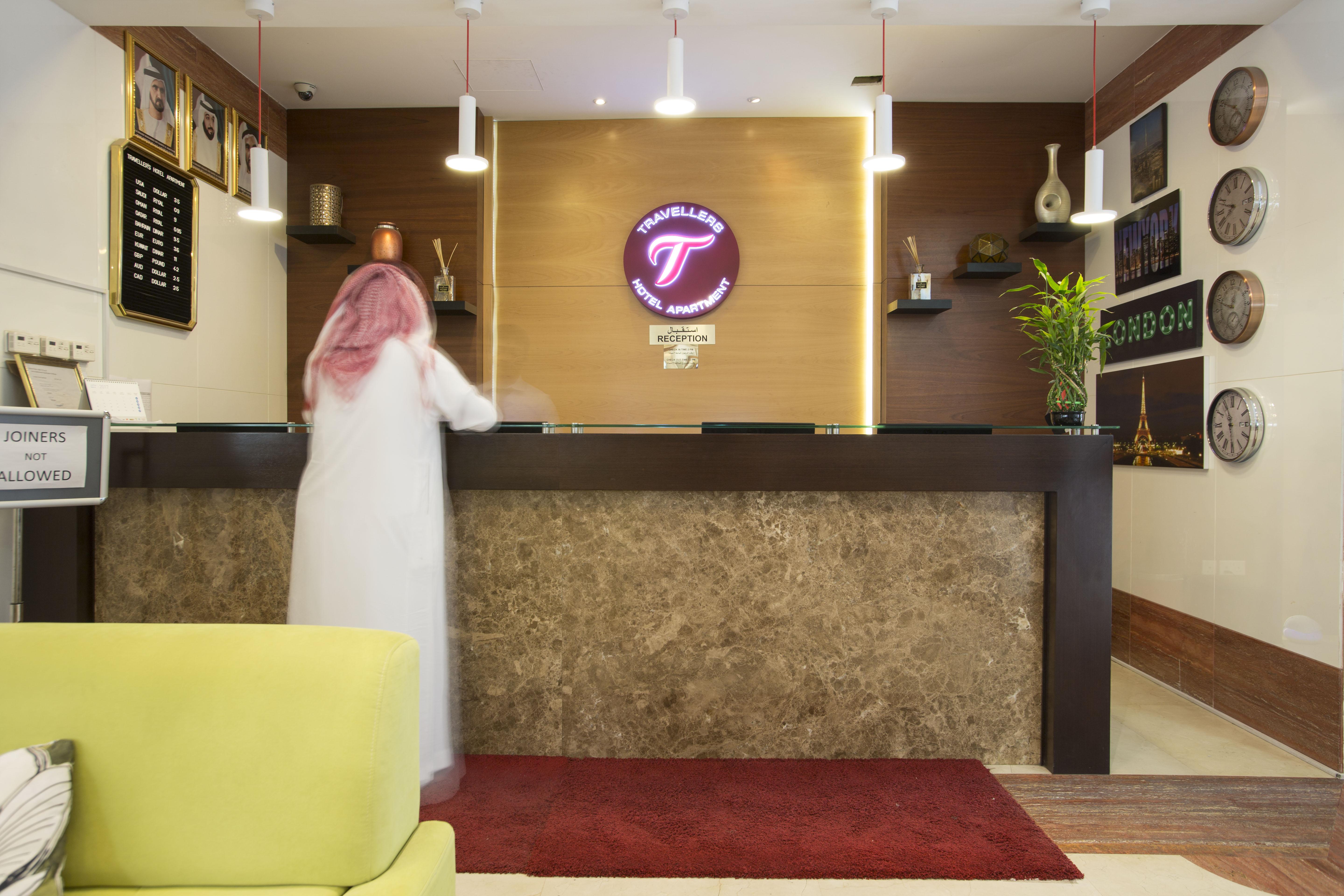 Travellers Hotel Apartment Дубай Екстериор снимка
