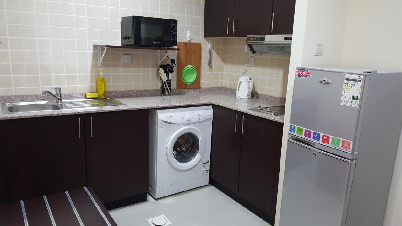 Travellers Hotel Apartment Дубай Стая снимка